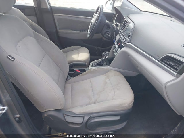 Hyundai ELANTRA SEL 2019 5NPD84LF0KH468267 Image 5