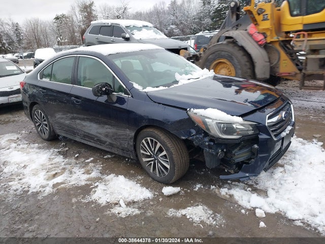 Subaru Legacy 2.5i Premium 2018 4S3BNAF60J3030837 Image 1