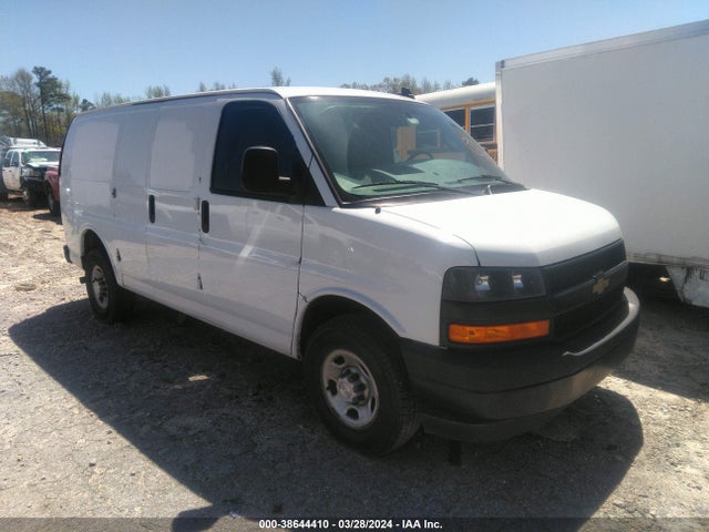 Chevrolet Express 2500 Work Van 2018 1GCWGAFP3J1340531 Image 1