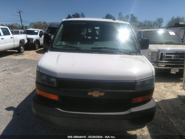 Chevrolet Express 2500 Work Van 2018 1GCWGAFP3J1340531 Image 12