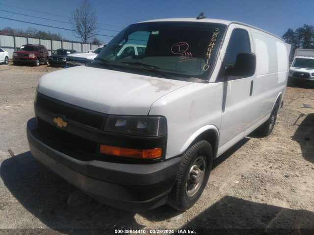 Chevrolet Express 2500 Work Van 2018 1GCWGAFP3J1340531 Image 2
