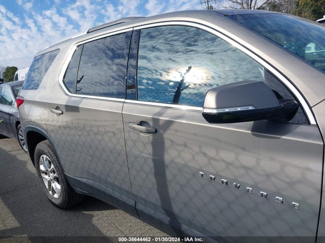 Chevrolet Traverse 1lt 2018 1GNERGKW3JJ279100 Image 13