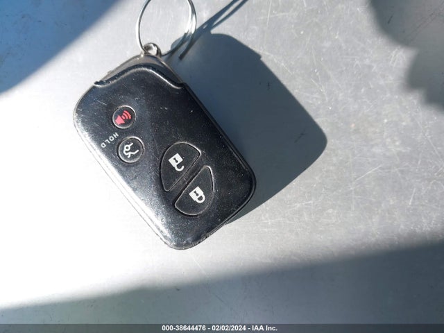 2008 LEXUS IS 250 VIN: JTHBK262X82079117