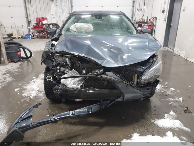 Toyota COROLLA LE 2018 5YFBURHE5JP810975 Image 12