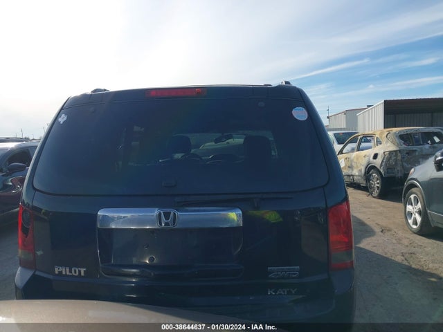 Honda Pilot Touring 2015 5FNYF4H92FB058911 Image 17
