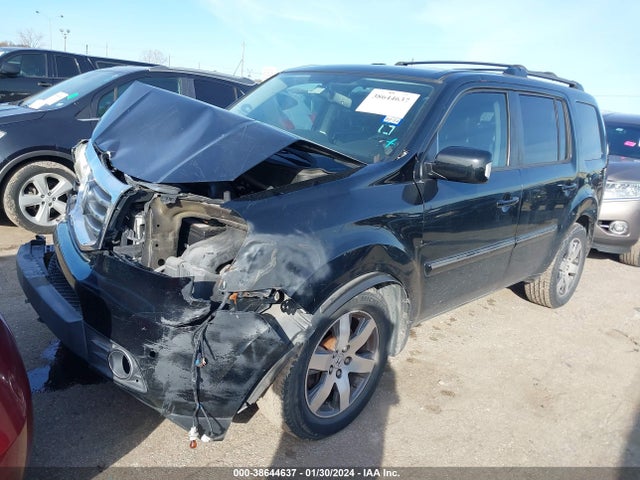 Honda Pilot Touring 2015 5FNYF4H92FB058911 Image 2