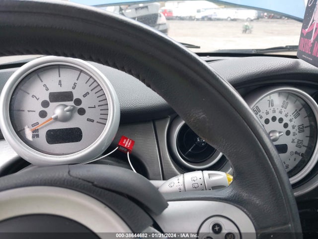 2005 MINI COOPER S WMWRE33445TD98716 Photo 6