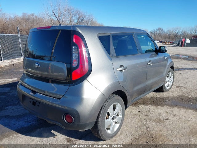 2018 KIA SOUL VIN: KNDJN2A20J7562619