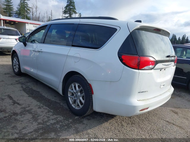 2C4RC1DG8MR515450 Chrysler Voyager Lxi