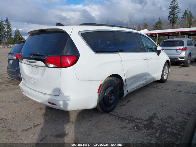 2C4RC1DG8MR515450 Chrysler Voyager Lxi