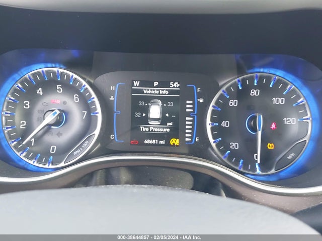 2C4RC1DG8MR515450 Chrysler Voyager Lxi