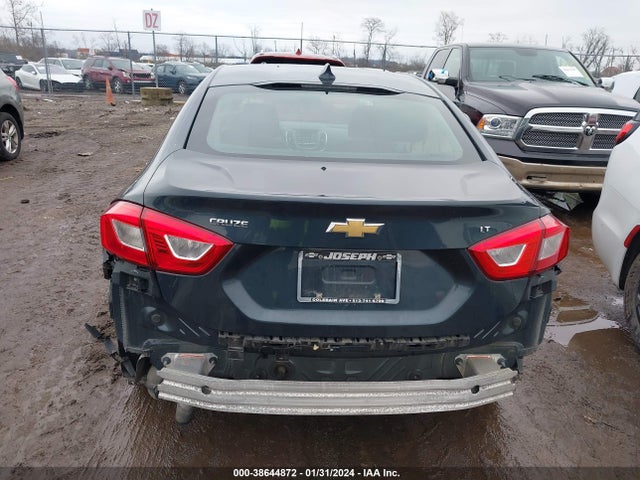 Chevrolet Cruze Lt Auto 2018 1G1BE5SM9J7223761 Image 6