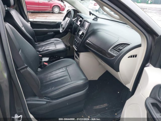 2C4RC1AG4GR253905 Chrysler Town & Country Lx