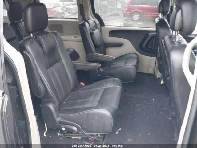 2C4RC1AG4GR253905 Chrysler Town & Country Lx