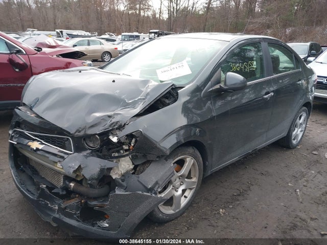 Chevrolet Sonic Ltz Auto 2015 1G1JE5SB8F4211894 Image 2