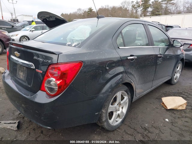 Chevrolet Sonic Ltz Auto 2015 1G1JE5SB8F4211894 Image 4