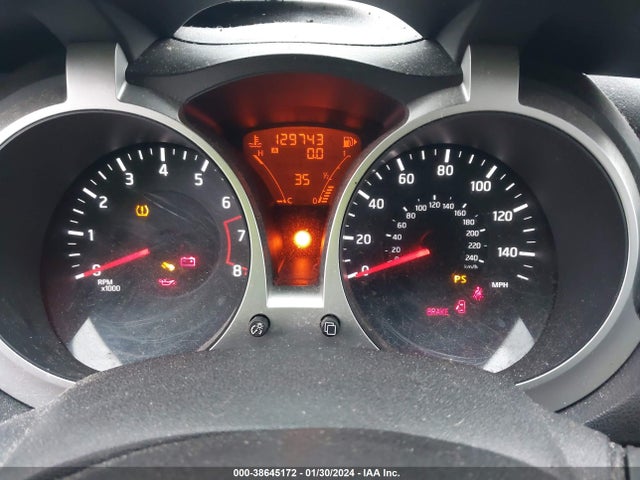 2011 NISSAN JUKE SV VIN: JN8AF5MR4BT010416