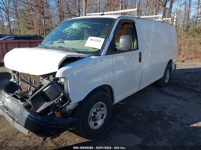 Chevrolet Express 2500 Work Van 2015 1GCWGFFF1F1106464 Image 2