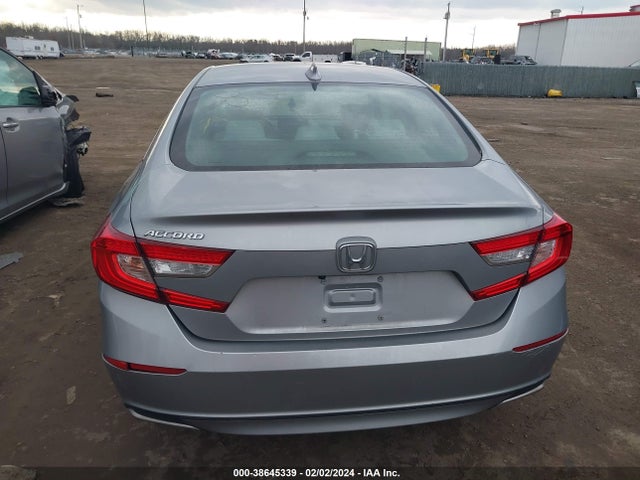 Honda ACCORD LX 2018 1HGCV1F1XJA256972 Image 16
