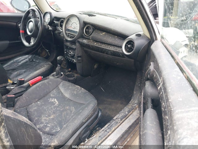 2012 MINI COOPER WMWSU3C51CT258050 Photo 4