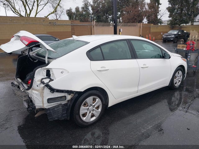 KIA FORTE LX 2018 3KPFK4A78JE211477 Image 4