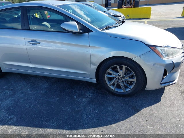 2019 HYUNDAI ELANTRA SEL VIN: 5NPD84LF2KH408197
