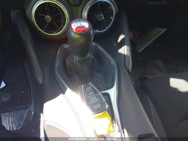 Chevrolet Camaro 1ss 2018 1G1FE1R73J0137428 Image 11