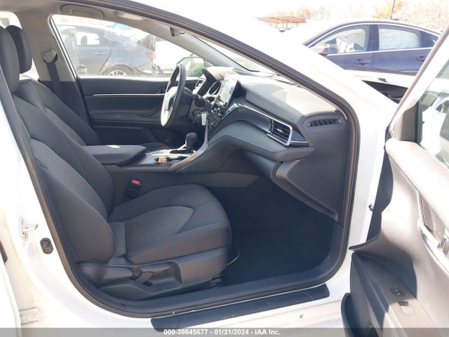 Toyota CAMRY LE 2023 4T1C11AK1PU814754 Image 5