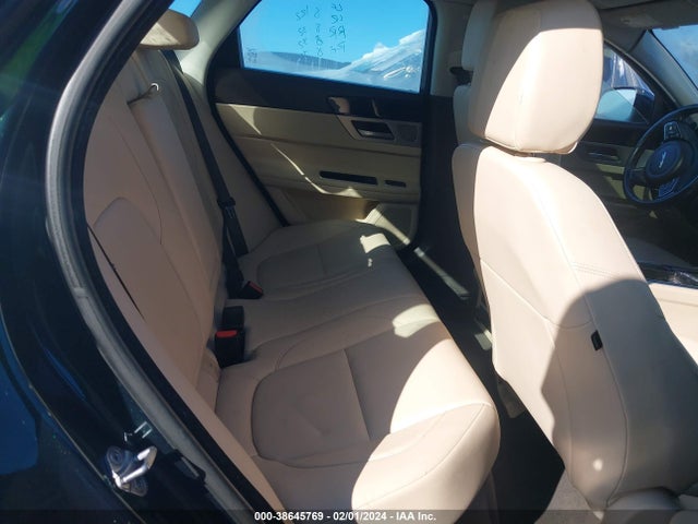 SAJBD4BN9HCY43168 Jaguar Xf 20d Premium