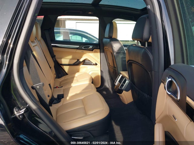 2016 PORSCHE CAYENNE WP1AA2A25GLA06302 Photo 7