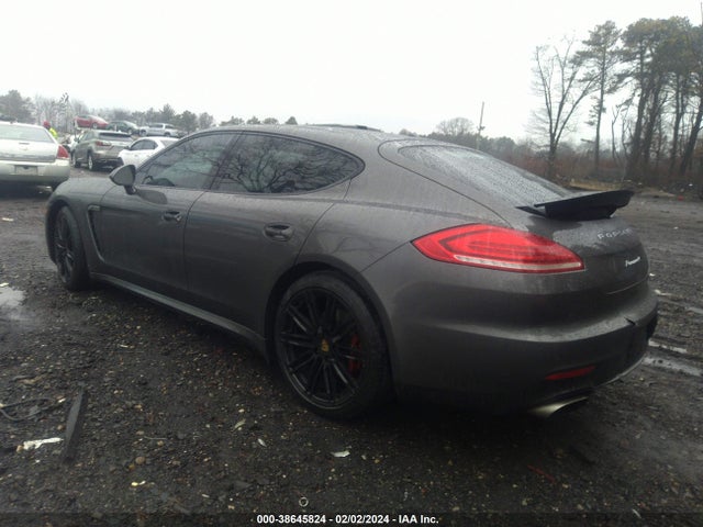 2016 PORSCHE PANAMERA WP0AA2A73GL000236 Photo 2