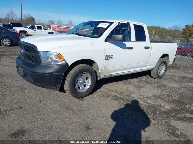 1C6RR7FG5KS612624 RAM 1500 Classic Tradesman Quad Cab 4x4 6'4 Box