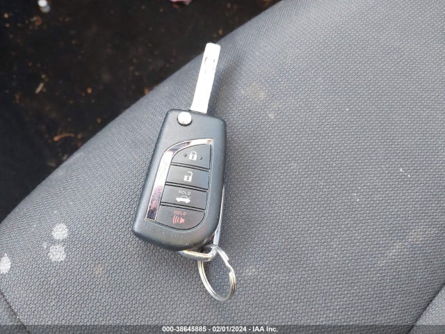 2020 TOYOTA COROLLA LE VIN: JTDEPRAEXLJ095410