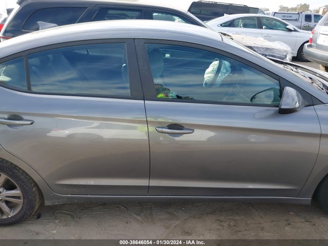 2018 HYUNDAI ELANTRA SEL VIN: 5NPD84LF1JH310776