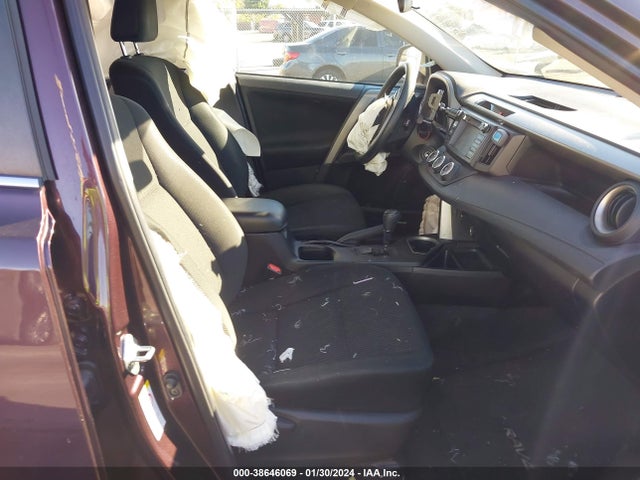 2018 TOYOTA RAV4 LE VIN: 2T3ZFREV9JW485234
