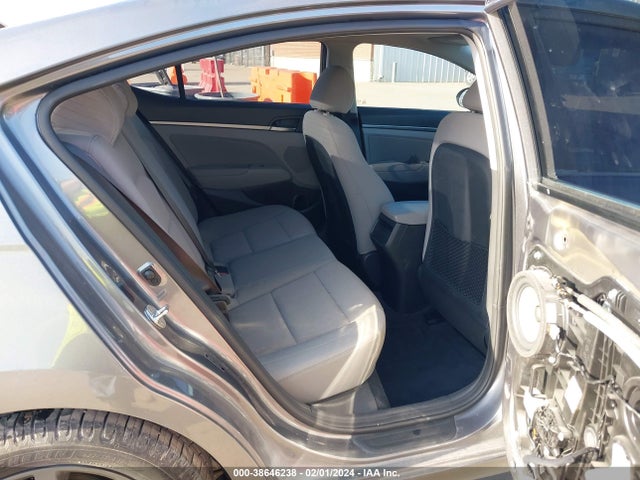 Hyundai Elantra Value Edition 2018 5NPD84LF0JH382424 Image 8