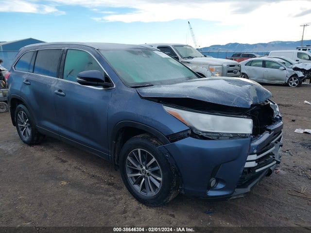 Toyota Highlander Xle 2017 5TDJZRFH2HS459180 Image 1
