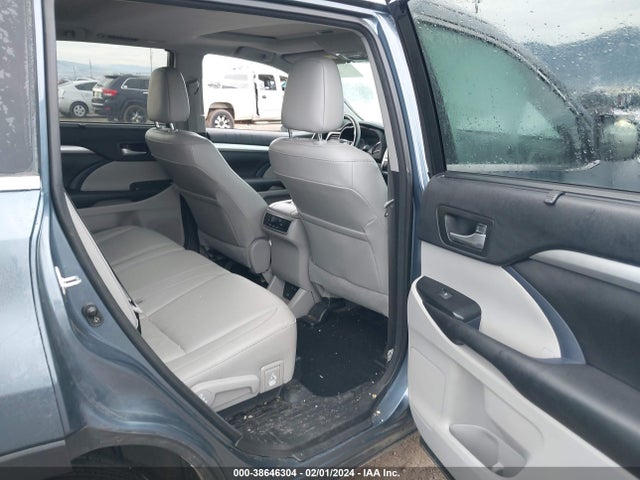 Toyota Highlander Xle 2017 5TDJZRFH2HS459180 Image 8