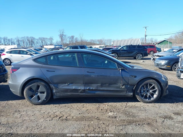 Tesla Model 3 Rear-wheel Drive 2023 5YJ3E1EA6PF642126 Image 13