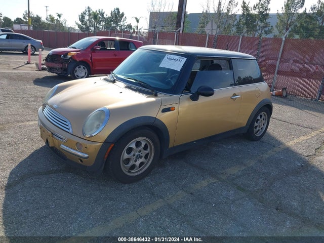 2004 MINI COOPER WMWRC334X4TC49960 Photo 1