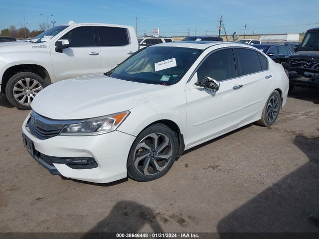 Honda ACCORD EX 2017 1HGCR2F03HA052204 Image 2