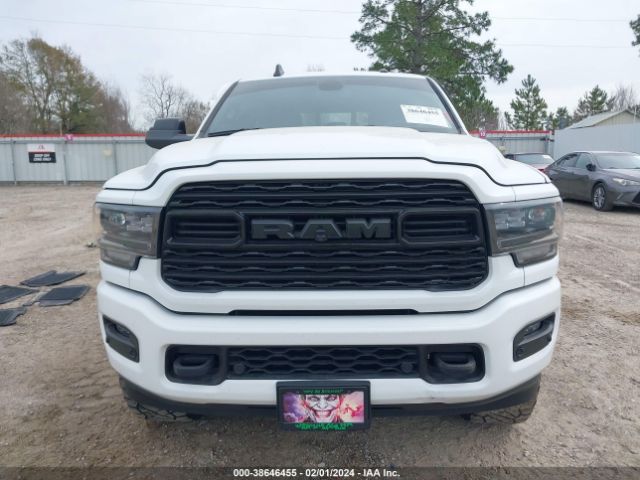 3C6UR5TL1NG373519 RAM 2500 Limited Mega Cab 4x4 6'4 Box