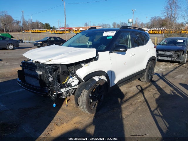 KIA Seltos X-line 2024 KNDEUCA71R7482831 Image 2