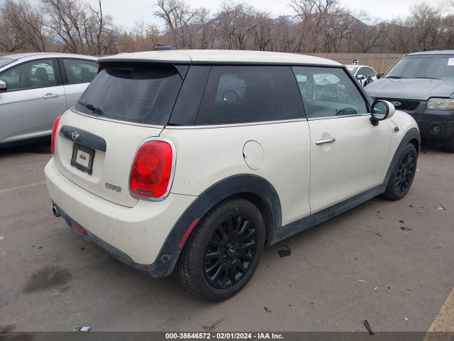 2018 MINI HARDTOP WMWXP5C55J2G62371 Photo 3