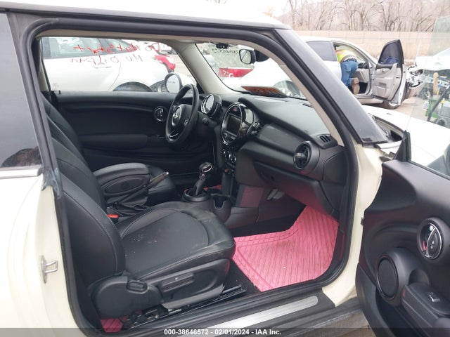 2018 MINI HARDTOP WMWXP5C55J2G62371 Photo 4