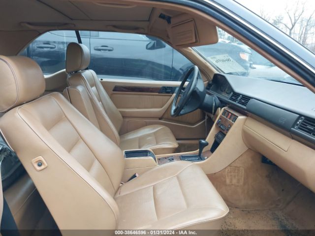 1993 MERCEDES-BENZ 300 WDBEA52E8PB898031 Photo 4