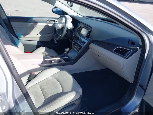 2017 HYUNDAI SONATA SPORT VIN: 5NPE34AFXHH437705