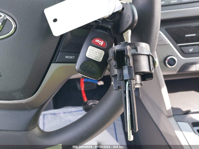 Hyundai ELANTRA SE 2017 5NPD84LF1HH198507 Image 11