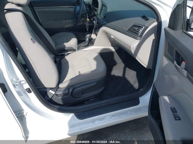 2017 HYUNDAI ELANTRA SE VIN: 5NPD84LF1HH198507