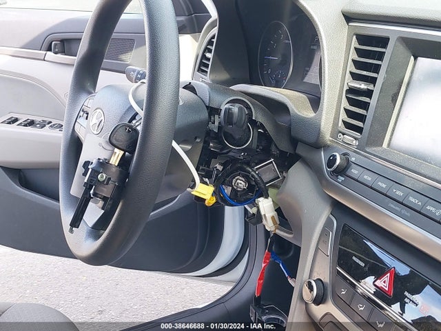 2017 HYUNDAI ELANTRA SE VIN: 5NPD84LF1HH198507